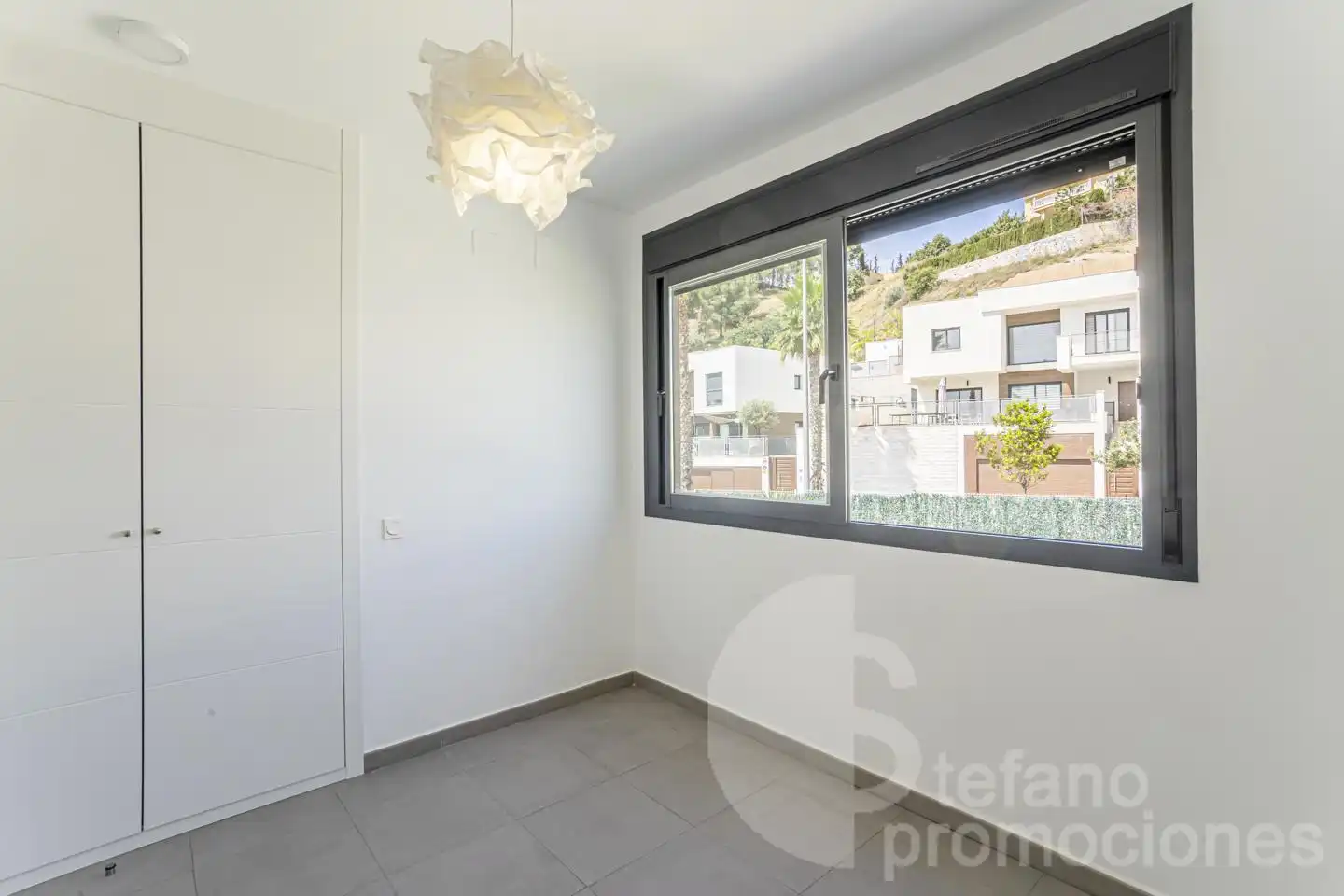 Habitación de Casa adosada en venta en Málaga con Aire acondicionado, Calefacción y Jardín privado