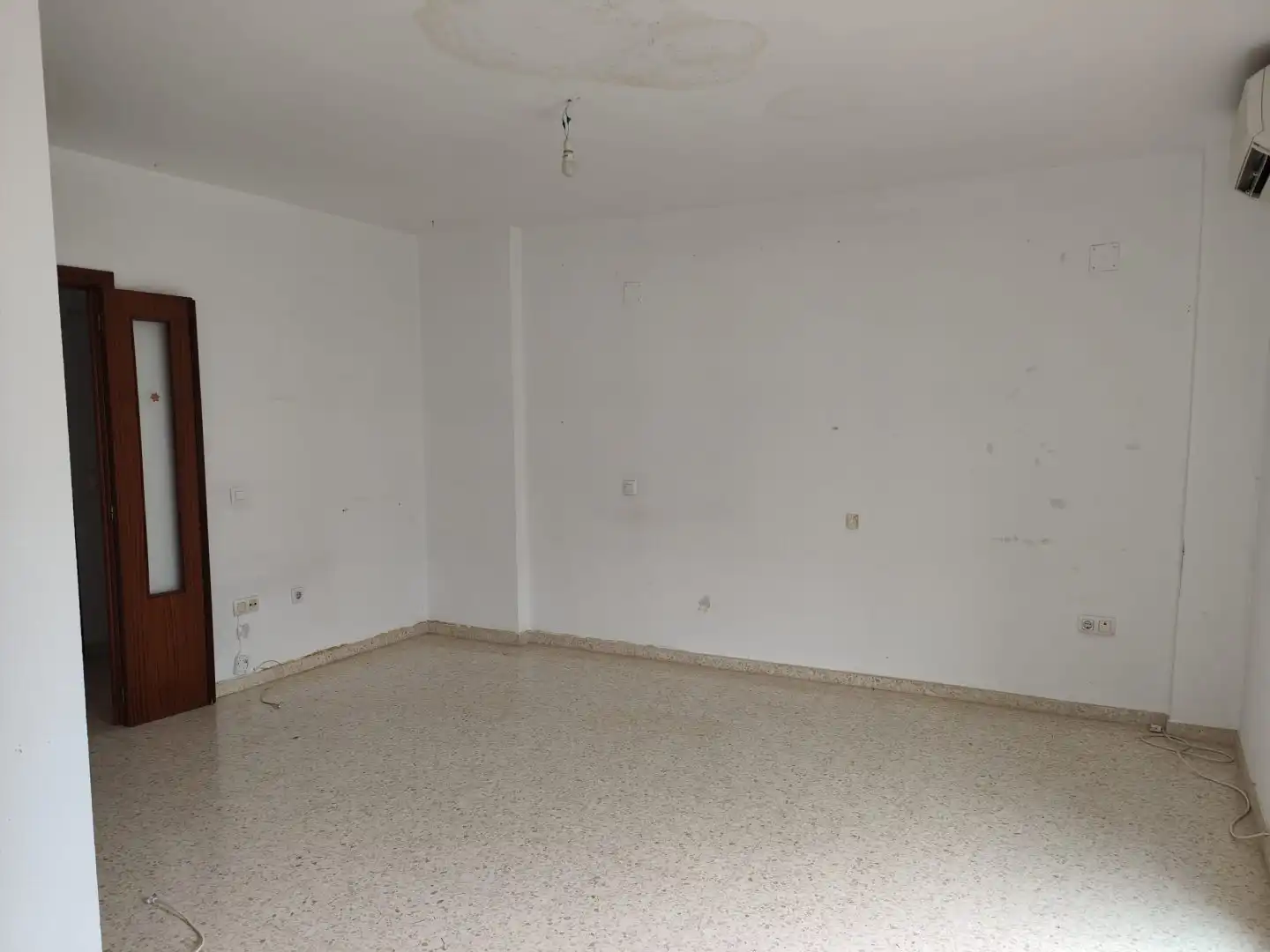 Piso en venta en Tomares con Aire acondicionado, Terraza y Trastero