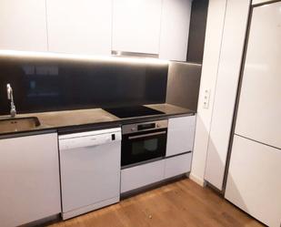 Kitchen of Flat to rent in L'Hospitalet de Llobregat  with Air Conditioner, Heating and Oven