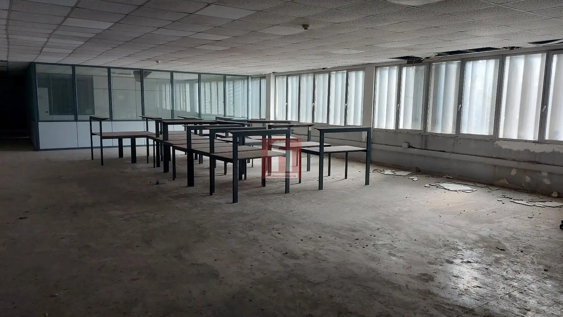 Oficina en alquiler en Rocafort, imagen 2