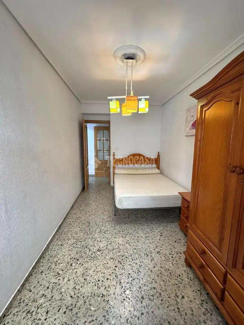 Dormitori de Pis en venda en Córdoba