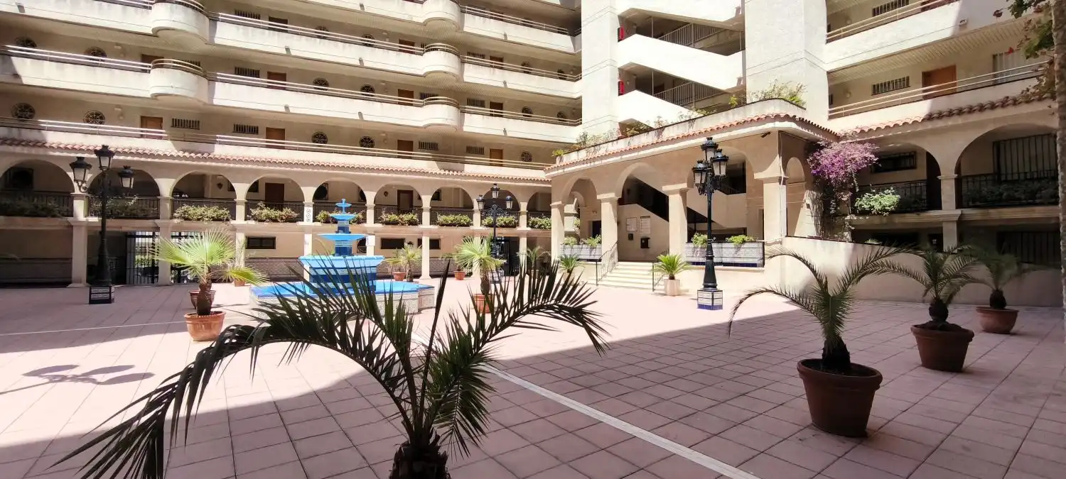 Wohnungen zum Verkauf in Salou mit Heizung, Terrasse und Möbliert