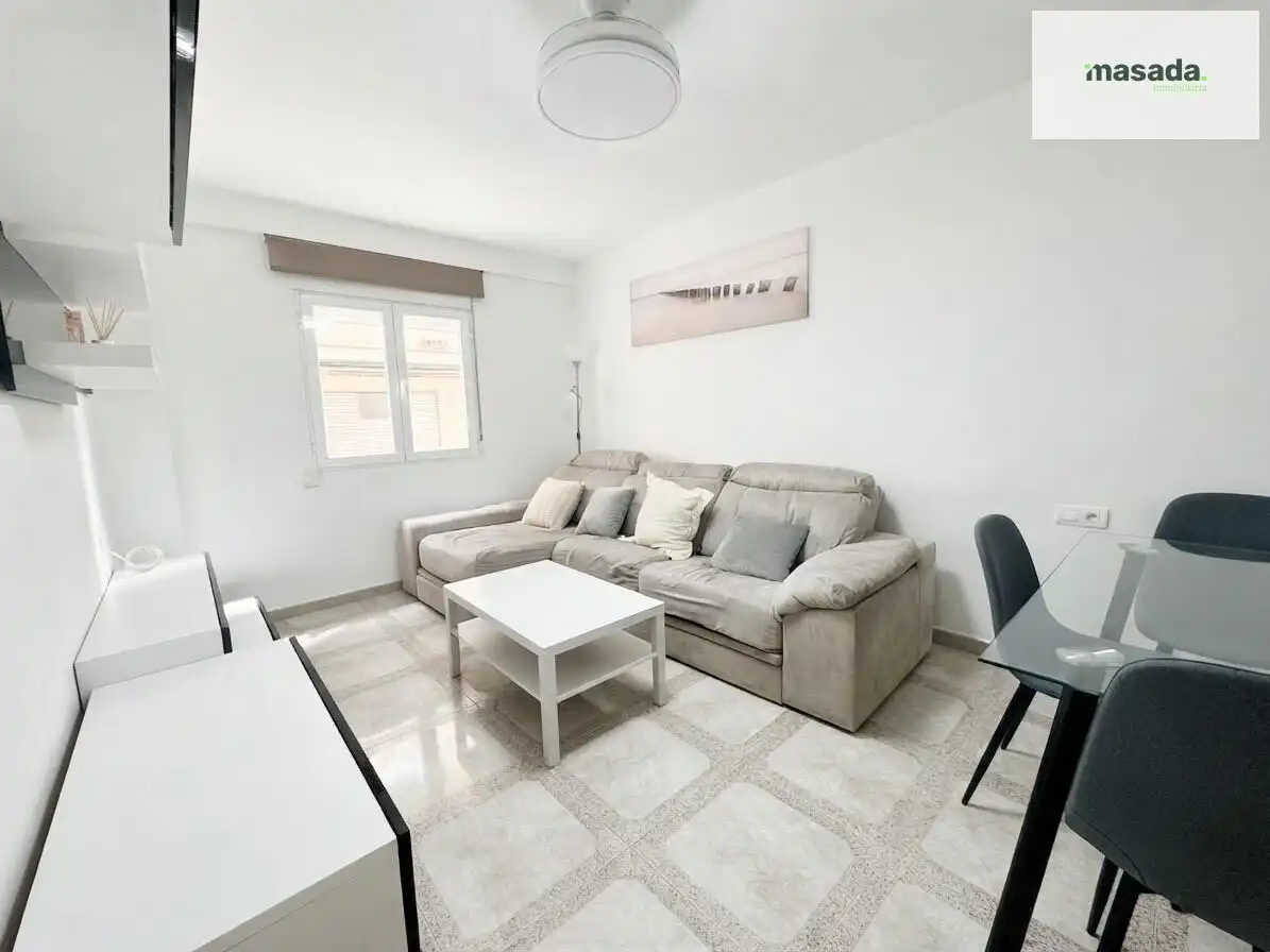 Living room of Flat for rent in Granada  with Furnished and Balcony