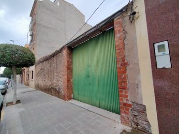 Terreno residenziale in vendita a Avenida Alemania-Italia
