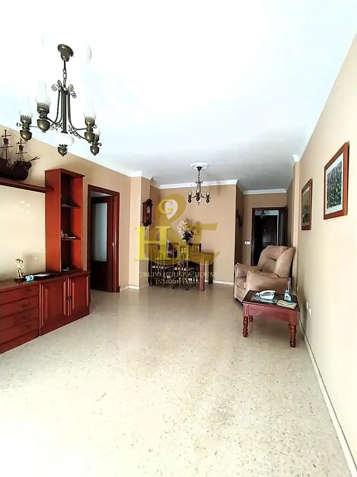 Sala de estar de Planta baja en venta en Sanlúcar de Barrameda con Aire acondicionado