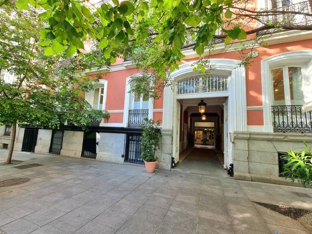 Local comercial en Alquiler en Calle de Serrano, 15 en Recoletos