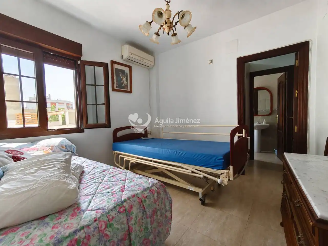 Bedroom of Flat for sale in Alcalá de Guadaira  with Air Conditioner, Heating and Storage room