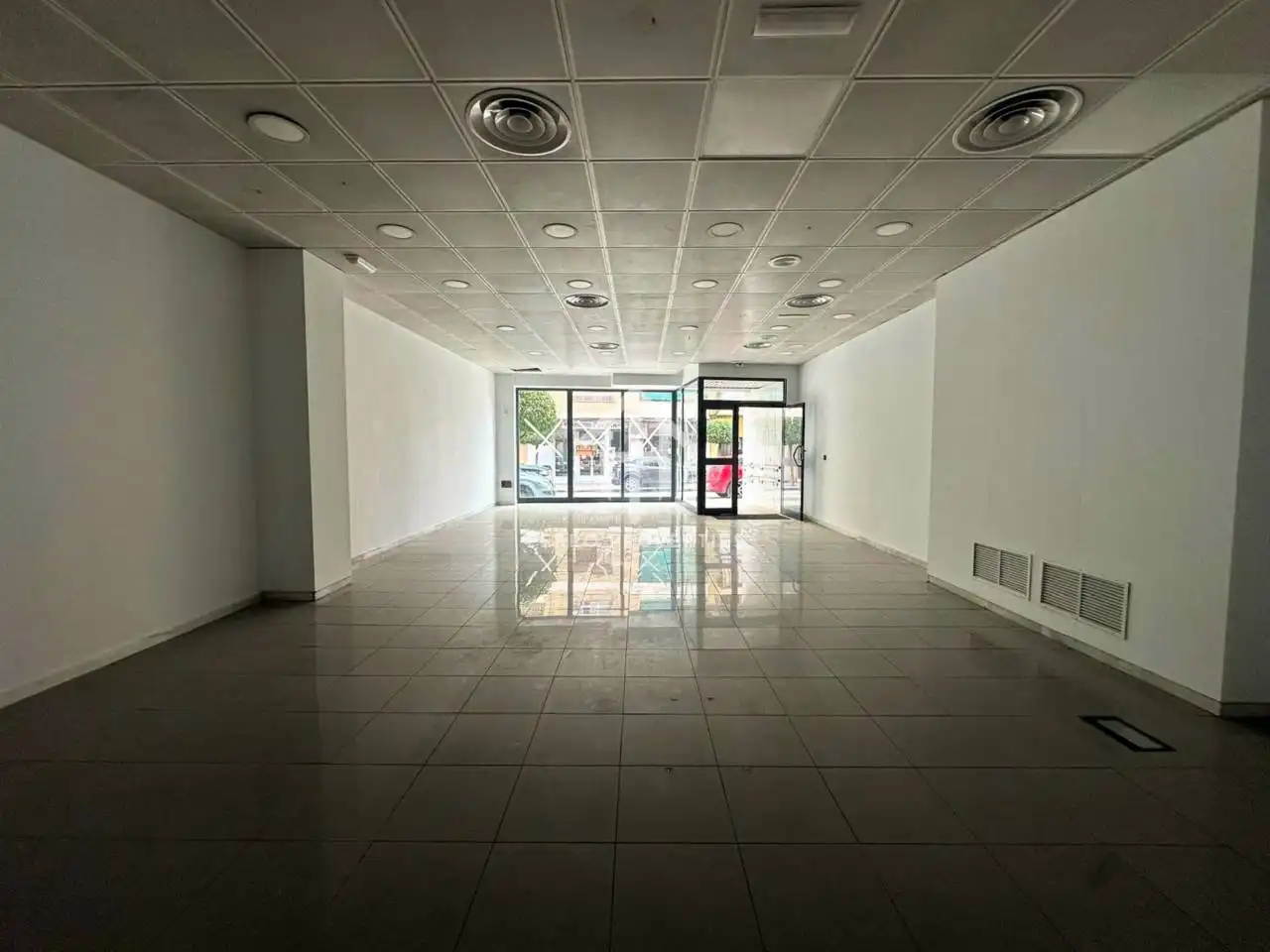 Locale commerciale in affitto a Avenida Ángeles, imagen 2