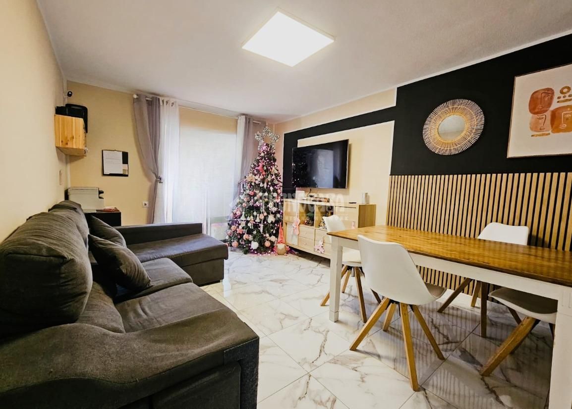 Living room of Flat for sale in  Santa Cruz de Tenerife Capital