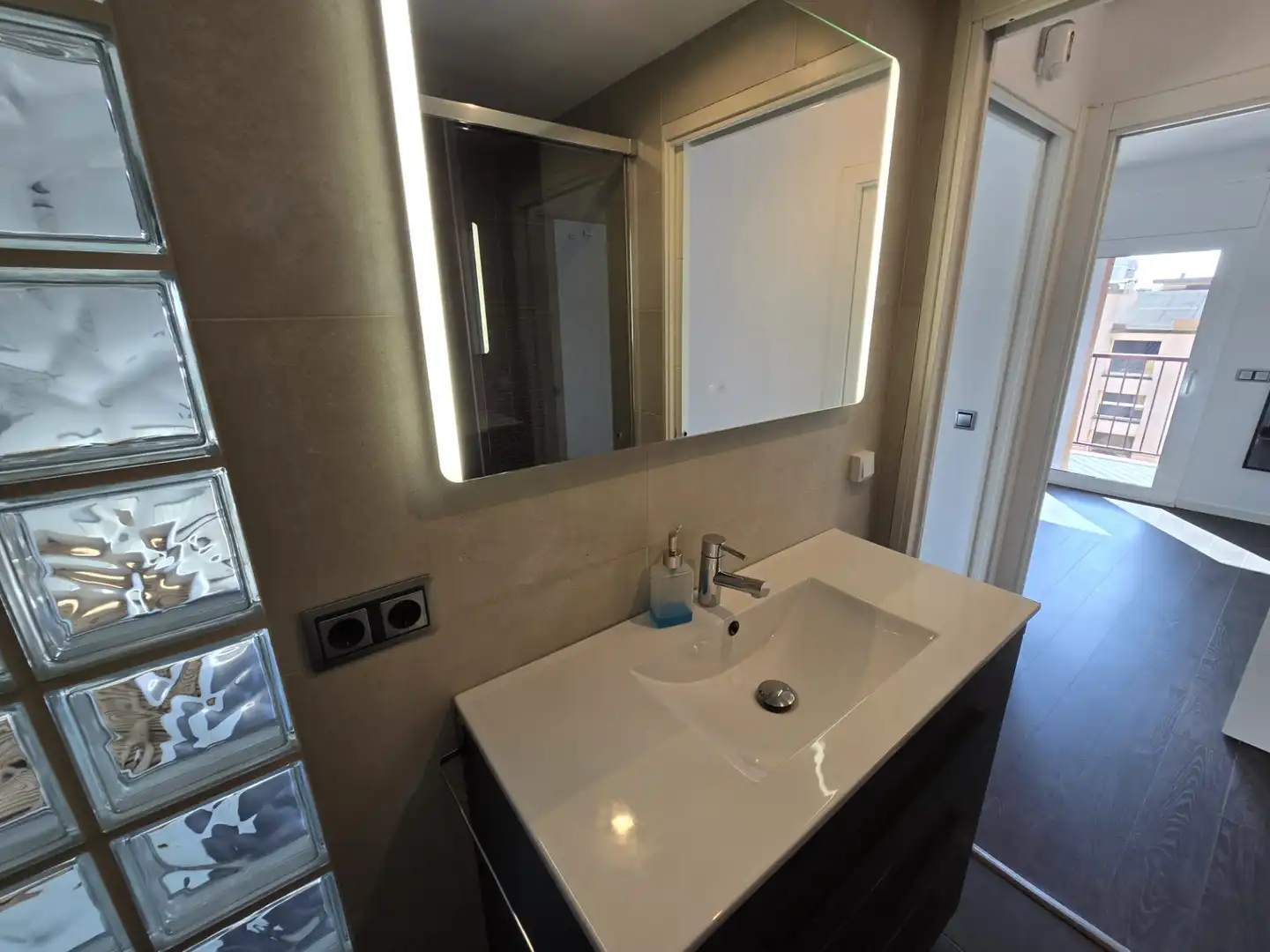 Bathroom of Flat for rent in Vilassar de Mar  with Air Conditioner, Heating and Parquet flooring