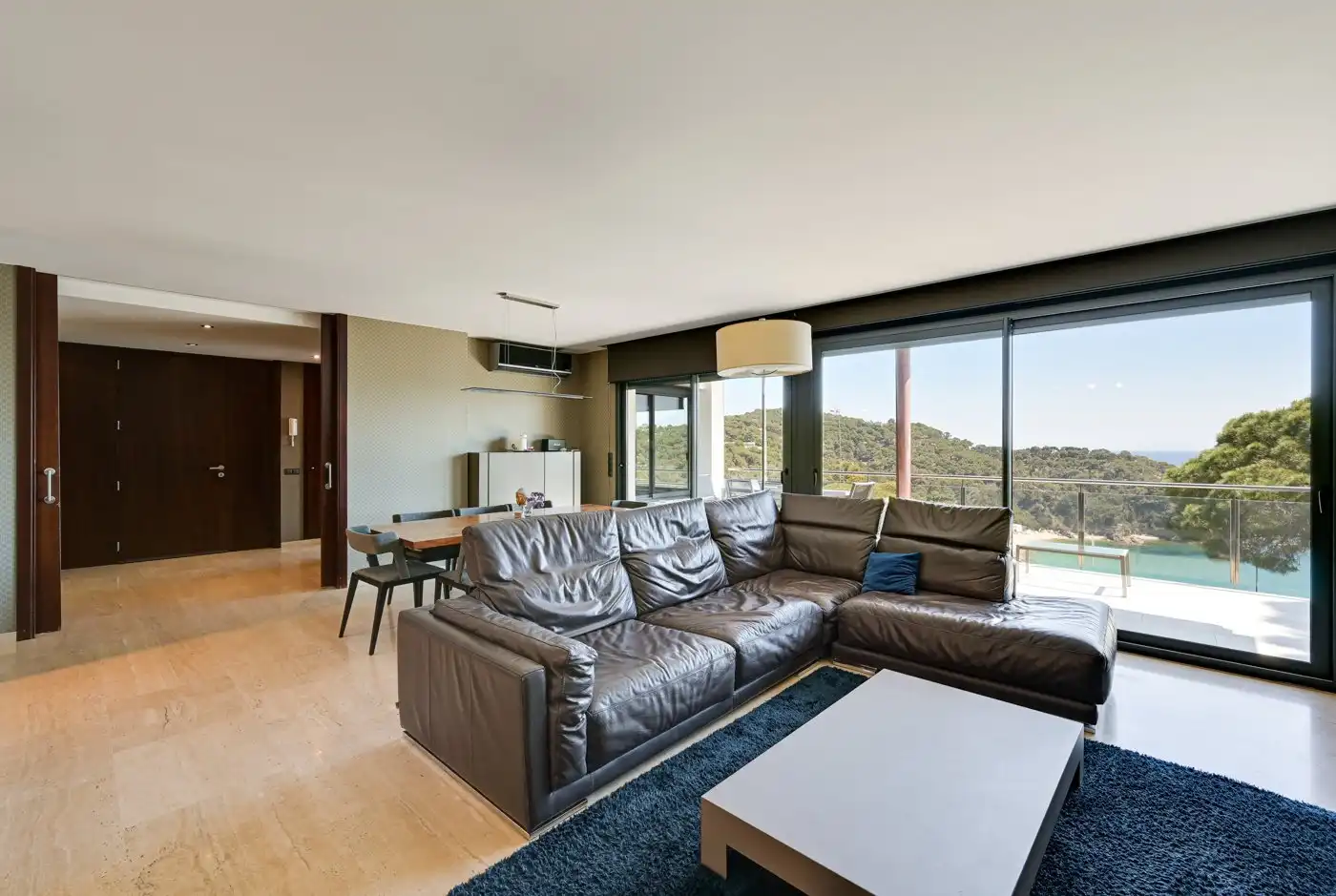 Sala d'estar de Casa o xalet en venda en Lloret de Mar amb Aire condicionat, Calefacció i Jardí privat