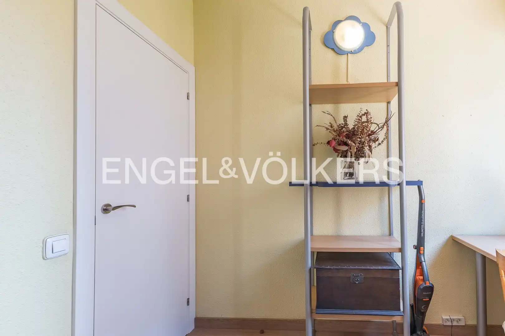 Flat for rent in Esplugues de Llobregat  with Air Conditioner, Heating and Parquet flooring