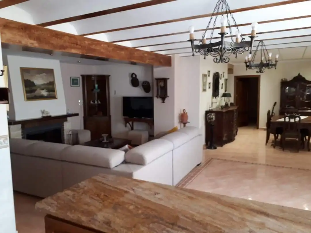 Houses for sale in El Rabal