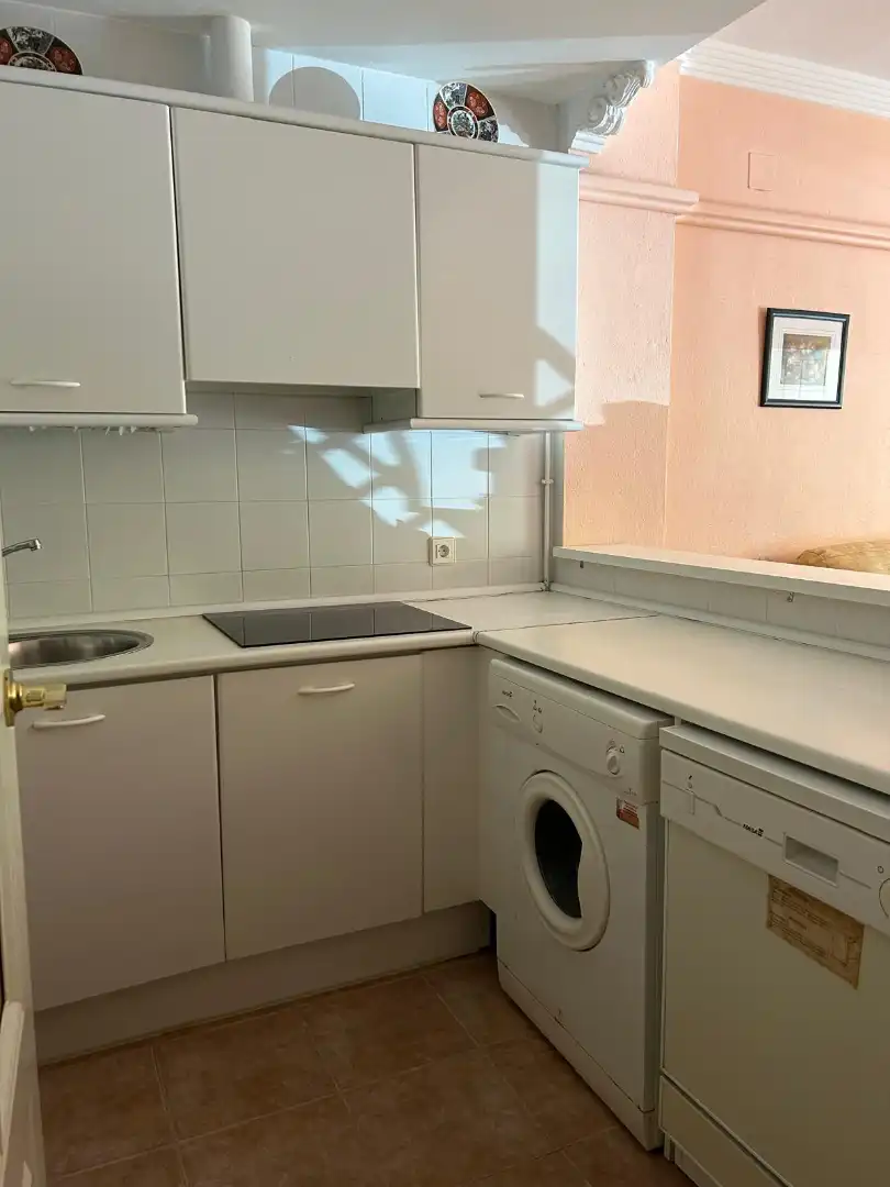 Cocina de Apartamento de alquiler en Islantilla con Terraza, Amueblado y Lavadora