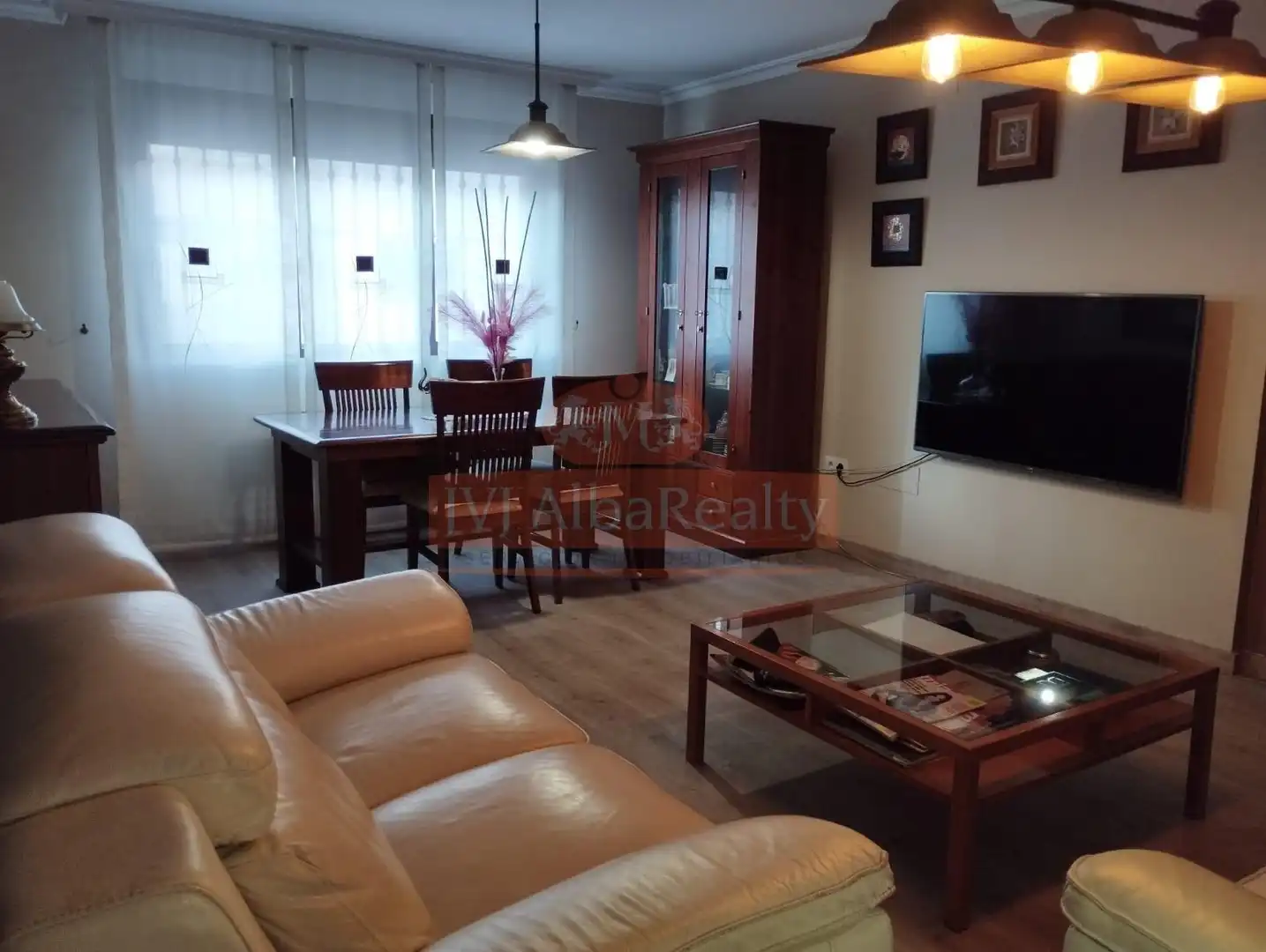Sala d'estar de Casa adosada en venda en Albacete amb Aire condicionat i Calefacció