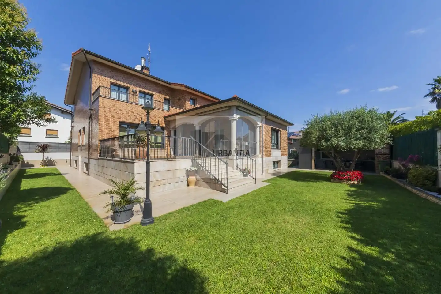 Jardín de Casa o chalet en venta en Cizur con Calefacción, Jardín privado y Parquet