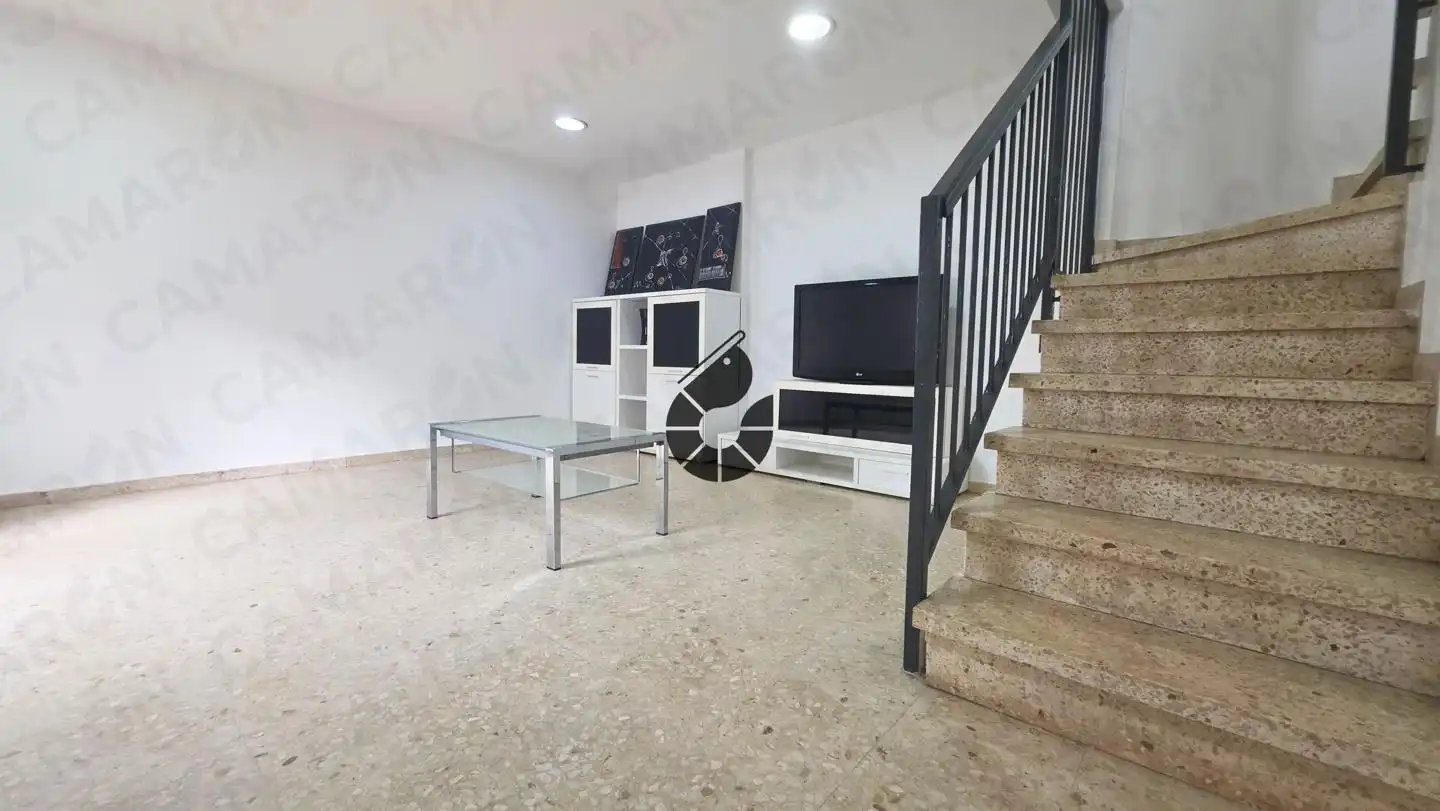 Casa adosada en venta en Coria del Río con Aire acondicionado