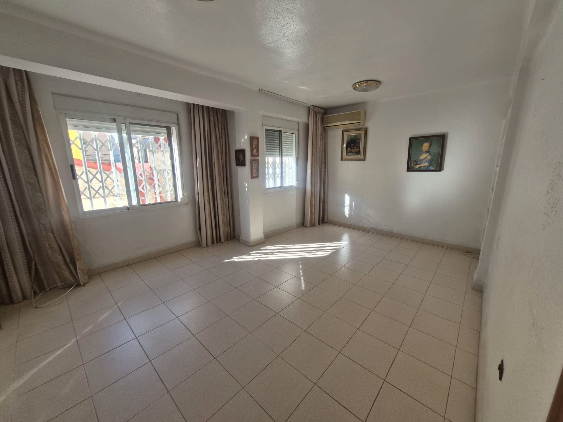 Flat for sale in  Valencia Capital  with Air Conditioner, Terrace and Balcony