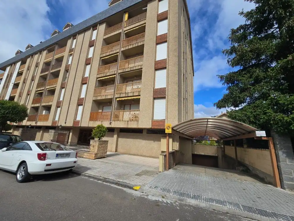 Exterior view of Commercial properties for rent in Jaca