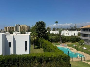 Attico con piscina in vendita a Benamara - Atalaya