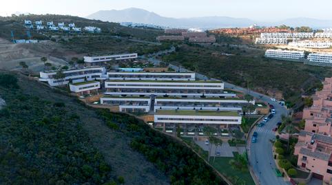 Foto 3 de vivenda d'obra nova a Pis en venda a Bahia las Rocas P, Chullera, Málaga