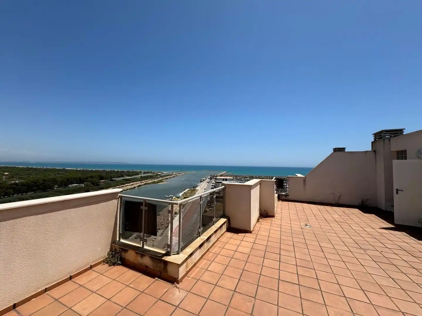 Terraza de Piso en venta en Guardamar del Segura con Aire acondicionado, Jardín privado y Terraza