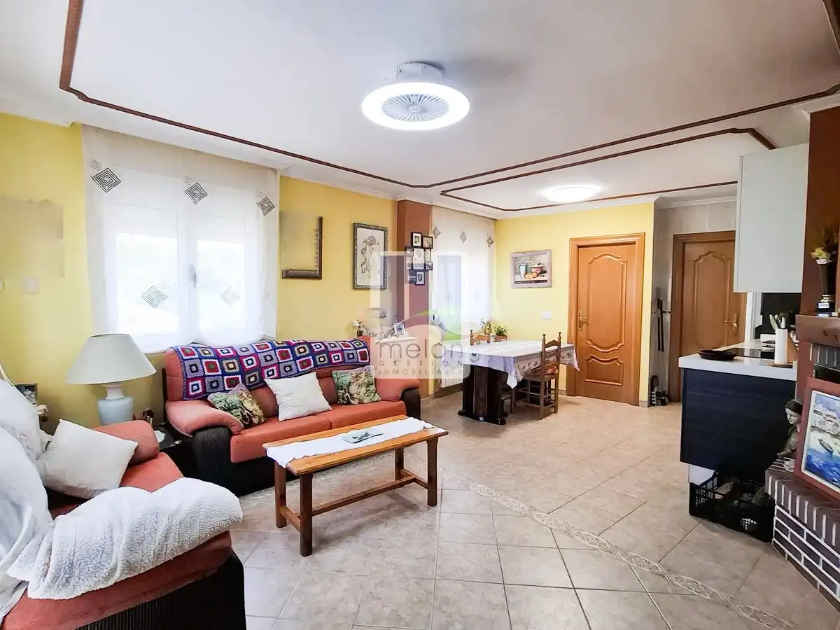 Living room of Houses for sale in Carcedo de Burgos  with Storage room