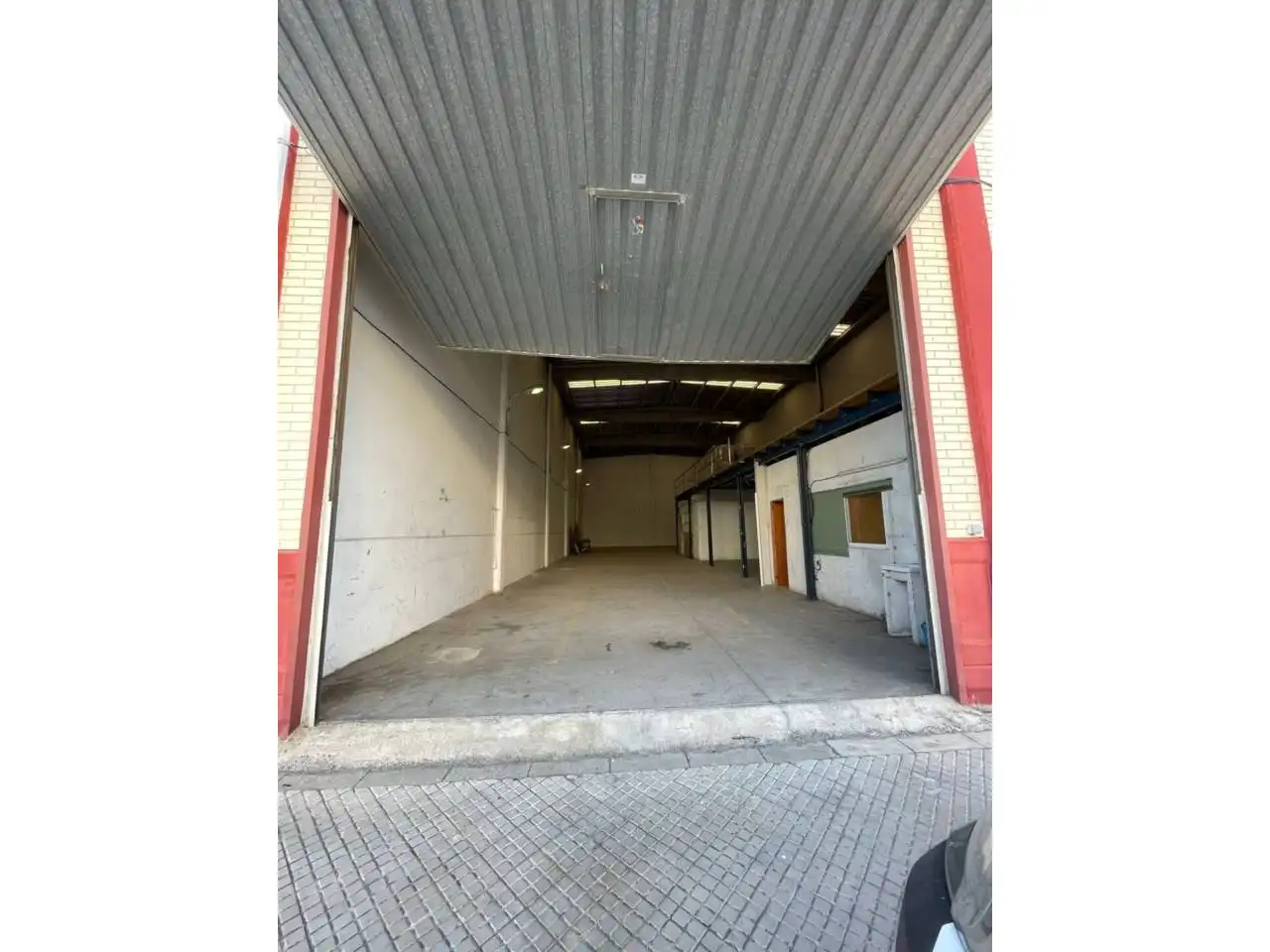 Industrial building to rent in Alaquàs, imagen 3