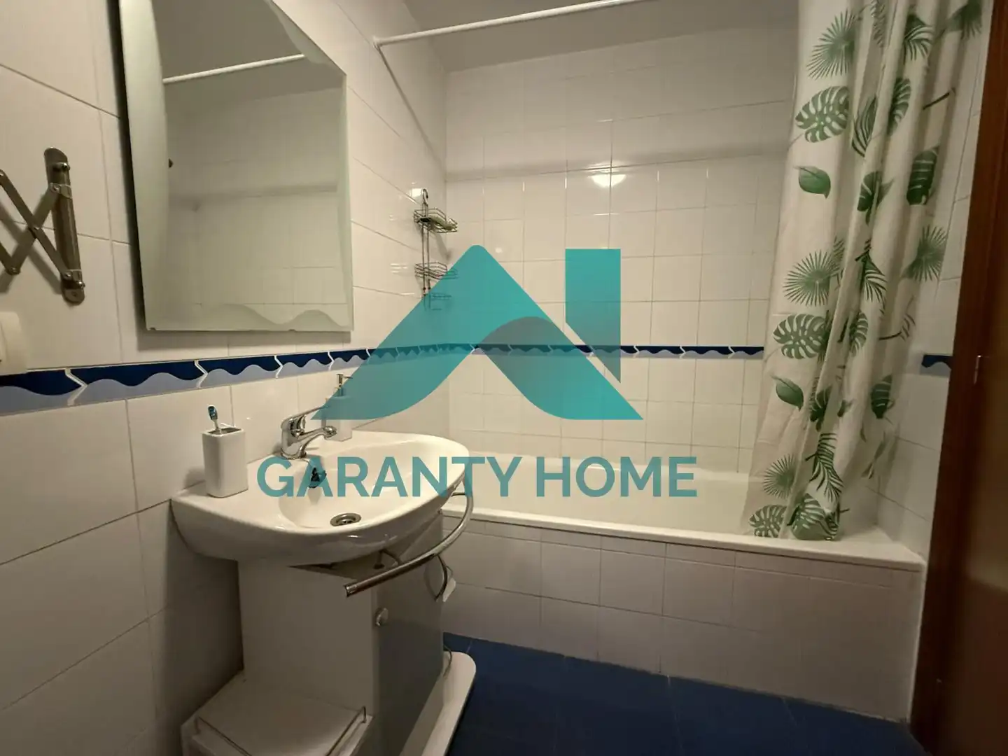 Bathroom of Apartments for rent in Cáceres  with Air Conditioner, Heating and Furnished