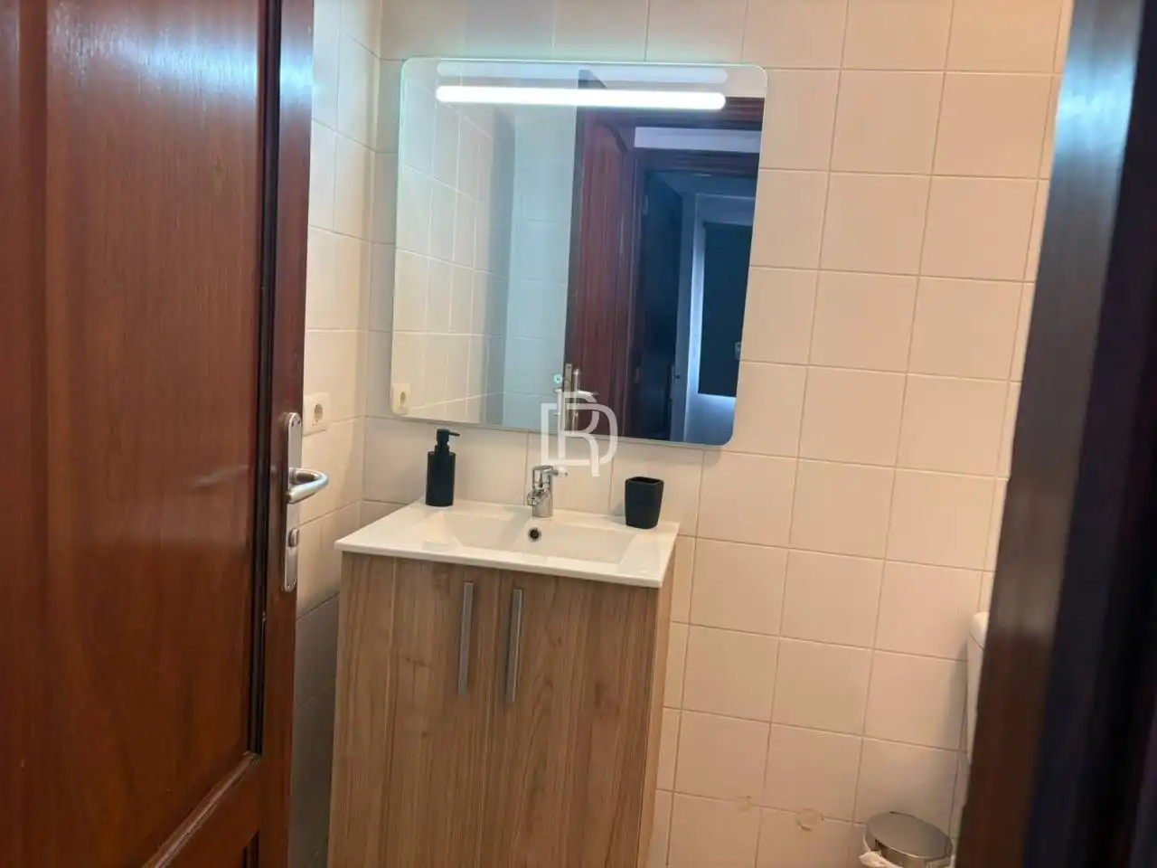 Baño de Piso de alquiler en Arico con Terraza y Piscina comunitaria