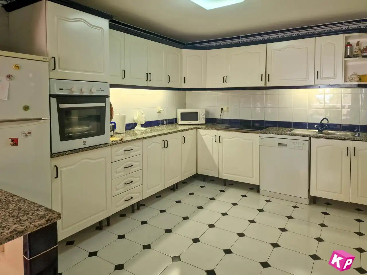 Cocina de Casa o chalet en venta en Santa Pola con Terraza, Trastero y Piscina