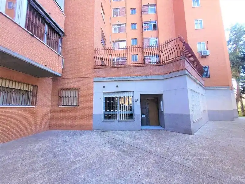 Außenansicht von Wohnungen zum Verkauf in Madrid