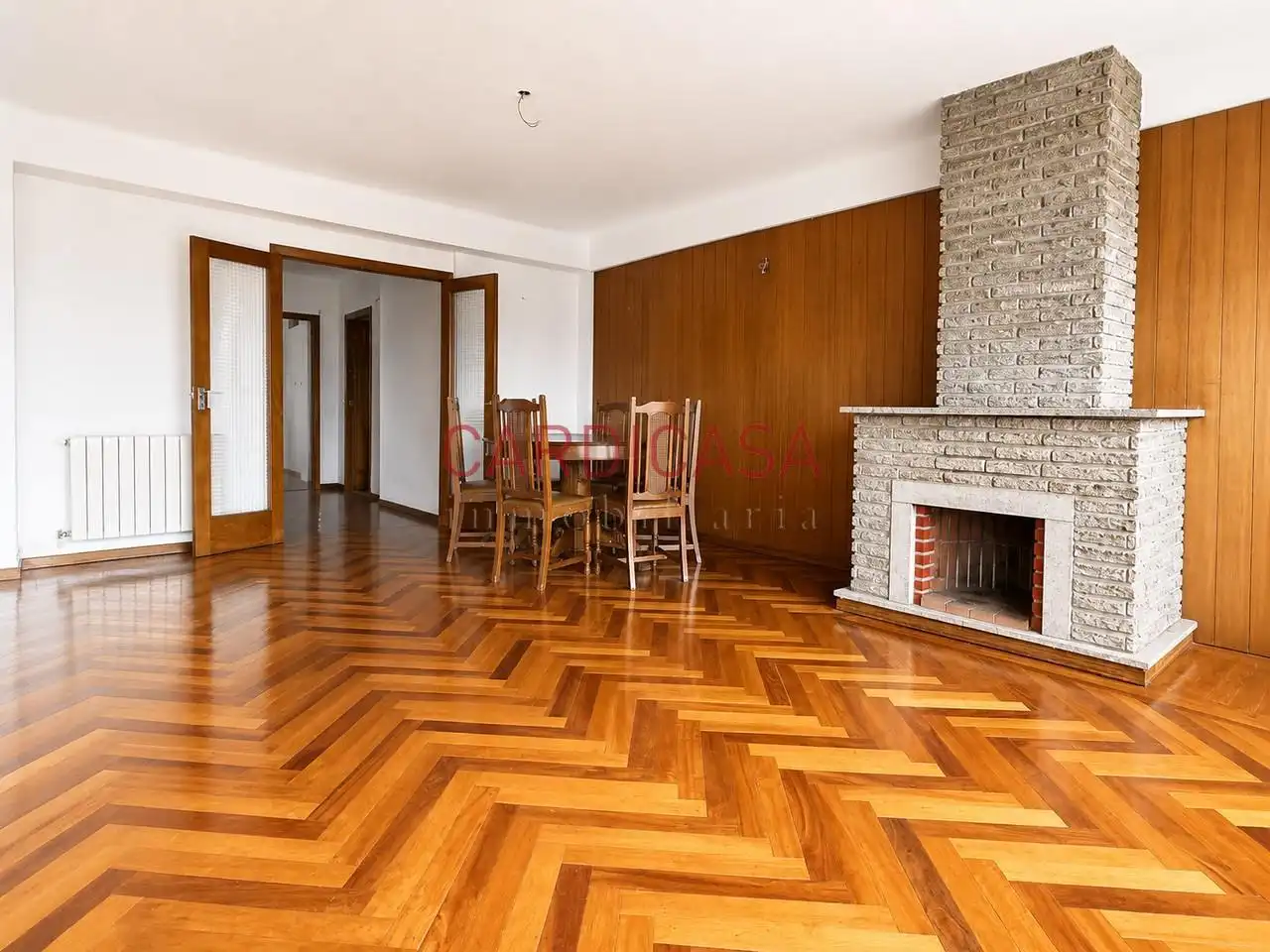 Sala de estar de Piso en venta en Vigo  con Calefacción, Parquet y Terraza