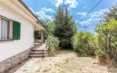 Jardí de Casa o xalet en venda en Cercedilla amb Calefacció, Terrassa i Traster