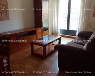Sala d'estar de Pis de lloguer en Salamanca Capital amb Terrassa i Balcó