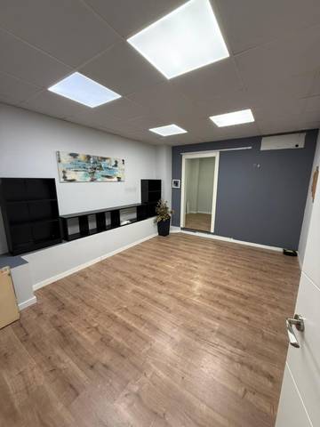 Planta baja en Venta en Barrio de Benicalap