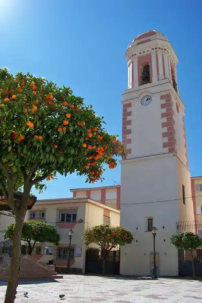 Vista exterior de Pis en venda en Estepona amb Calefacció