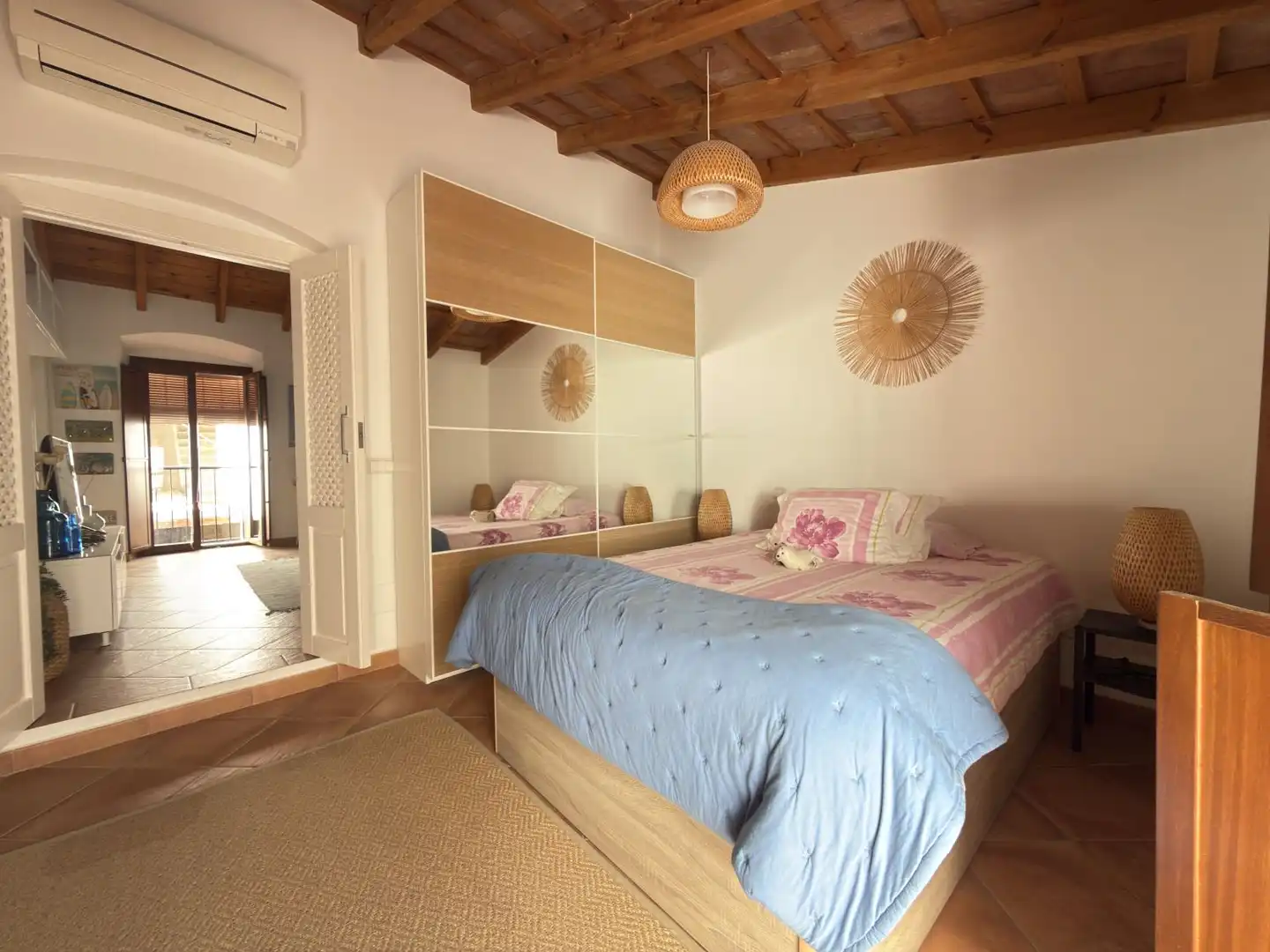 Dormitori de Casa o xalet en venda en Estepona amb Aire condicionat, Terrassa i Balcó