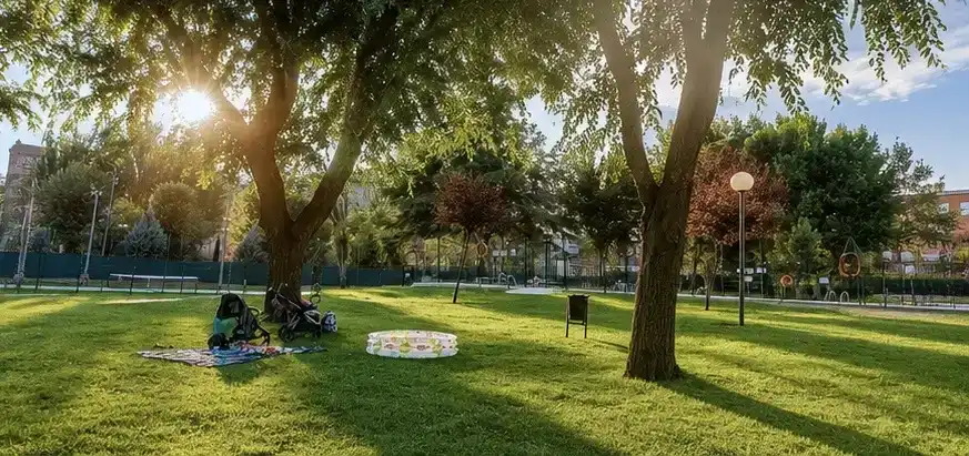 Vista exterior de Pis en venda en Torrejón de Ardoz amb Aire condicionat, Piscina i Balcó