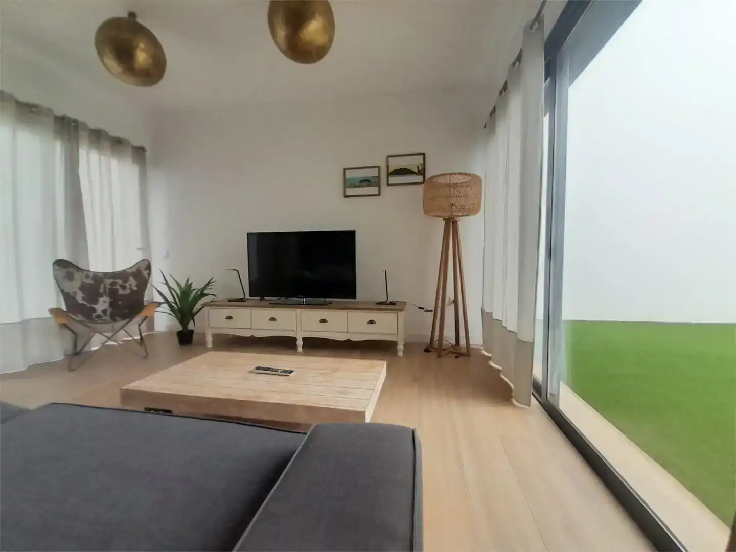 Wohnzimmer von Wohnung zum Verkauf in La Oliva mit Privatgarten, Parkett und Abstellraum