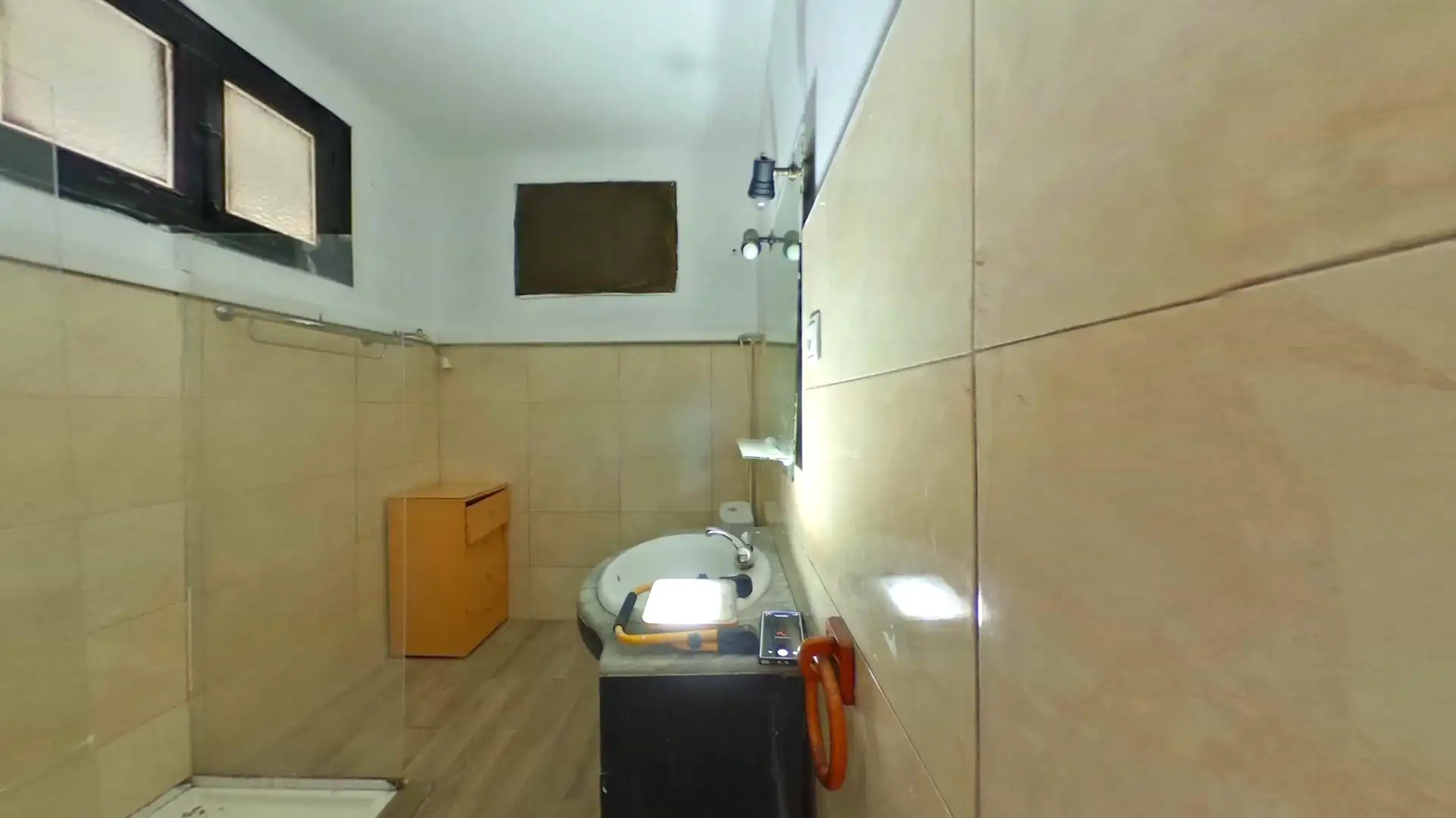 Baño de Piso en venta en Plasencia con Horno y Balcón