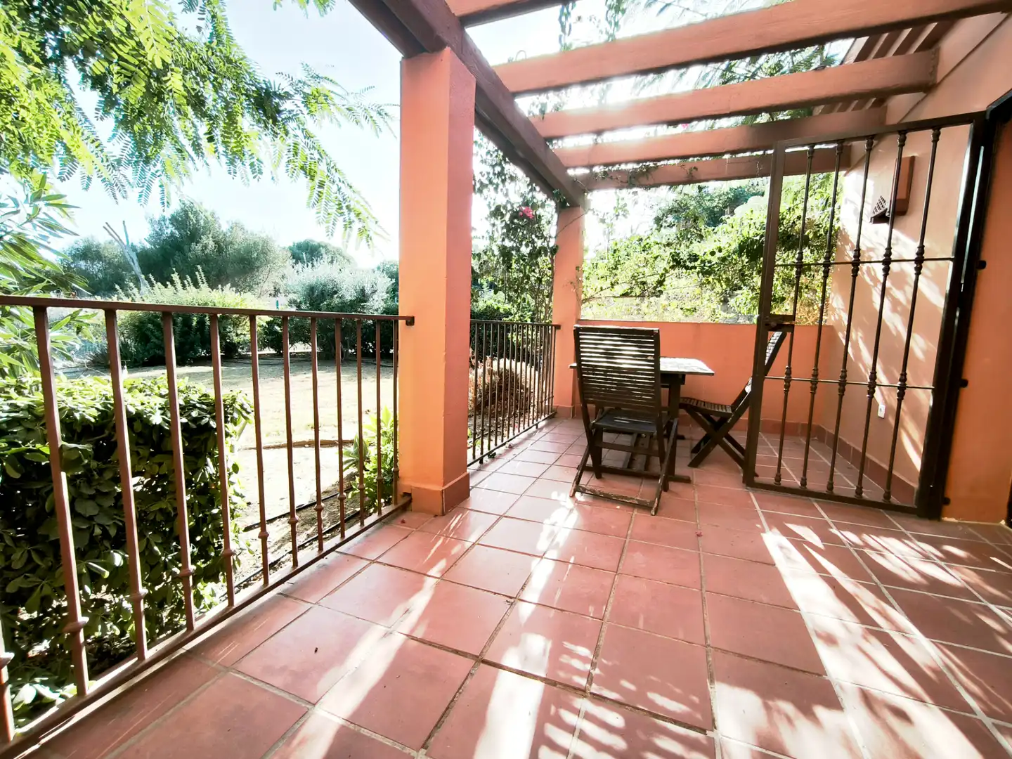 Terraza de Apartamento en venta en La Alcaidesa con Terraza y Piscina comunitaria