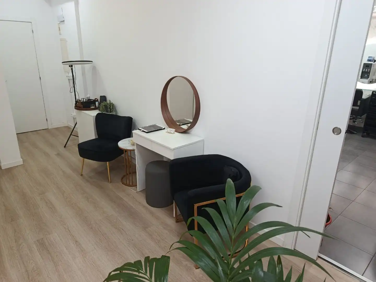 Sala d'estar de Local en venda en L'Eixample
