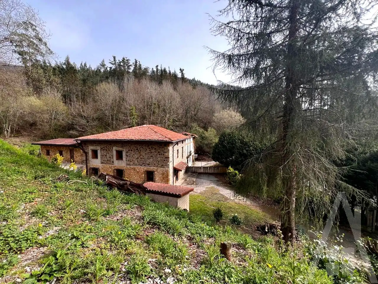 Vista exterior de Casa o xalet en venda en Munitibar-Arbatzegi Gerrikaitz amb Calefacció, Jardí privat i Terrassa