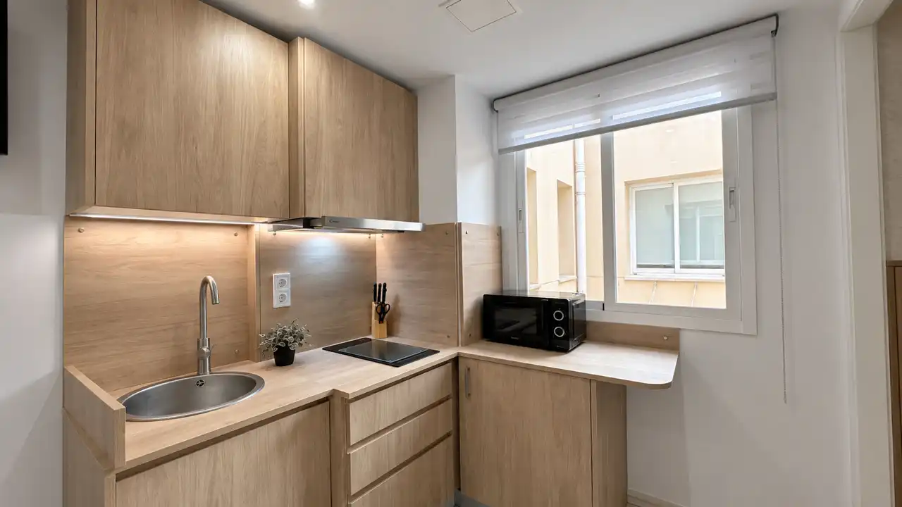 Estudio con terraza en alquiler en San Pedro de Alcántara, imagen 2