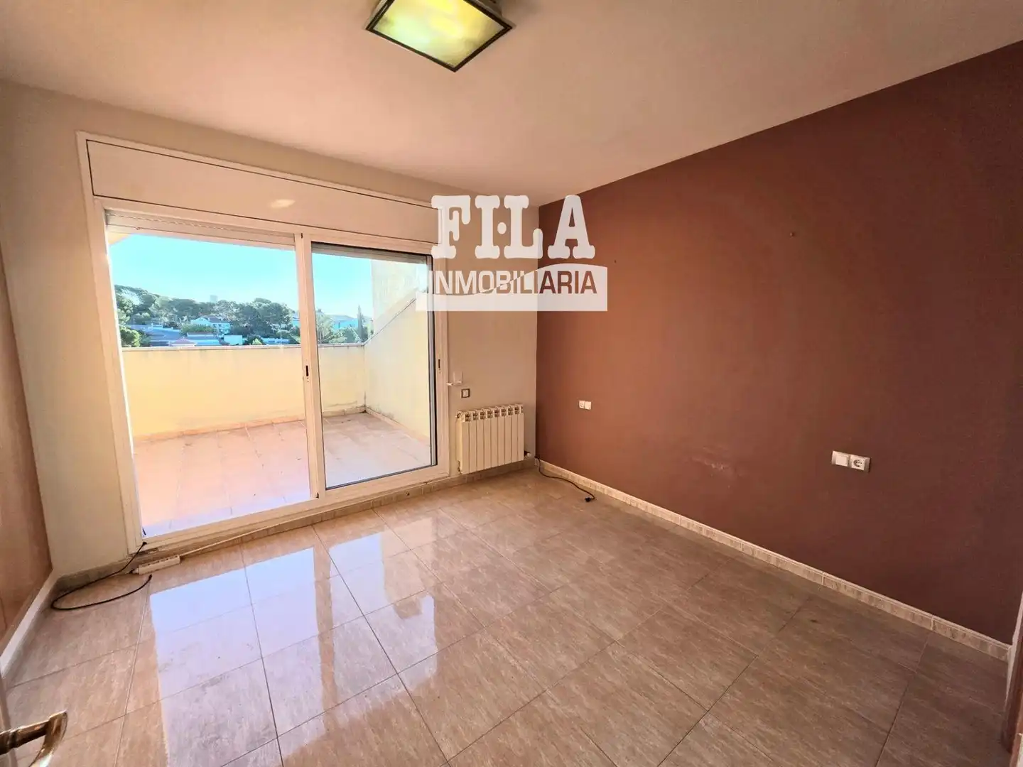 Casa aparellada amb jardí en venda a La Pobla de Montornès, imagen 17