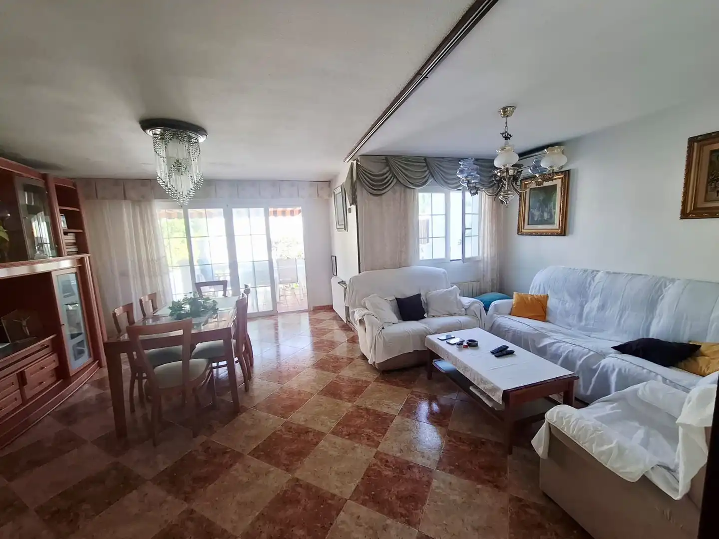 Sala de estar de Casa o chalet en venta en Villaviciosa de Odón con Aire acondicionado, Calefacción y Jardín privado