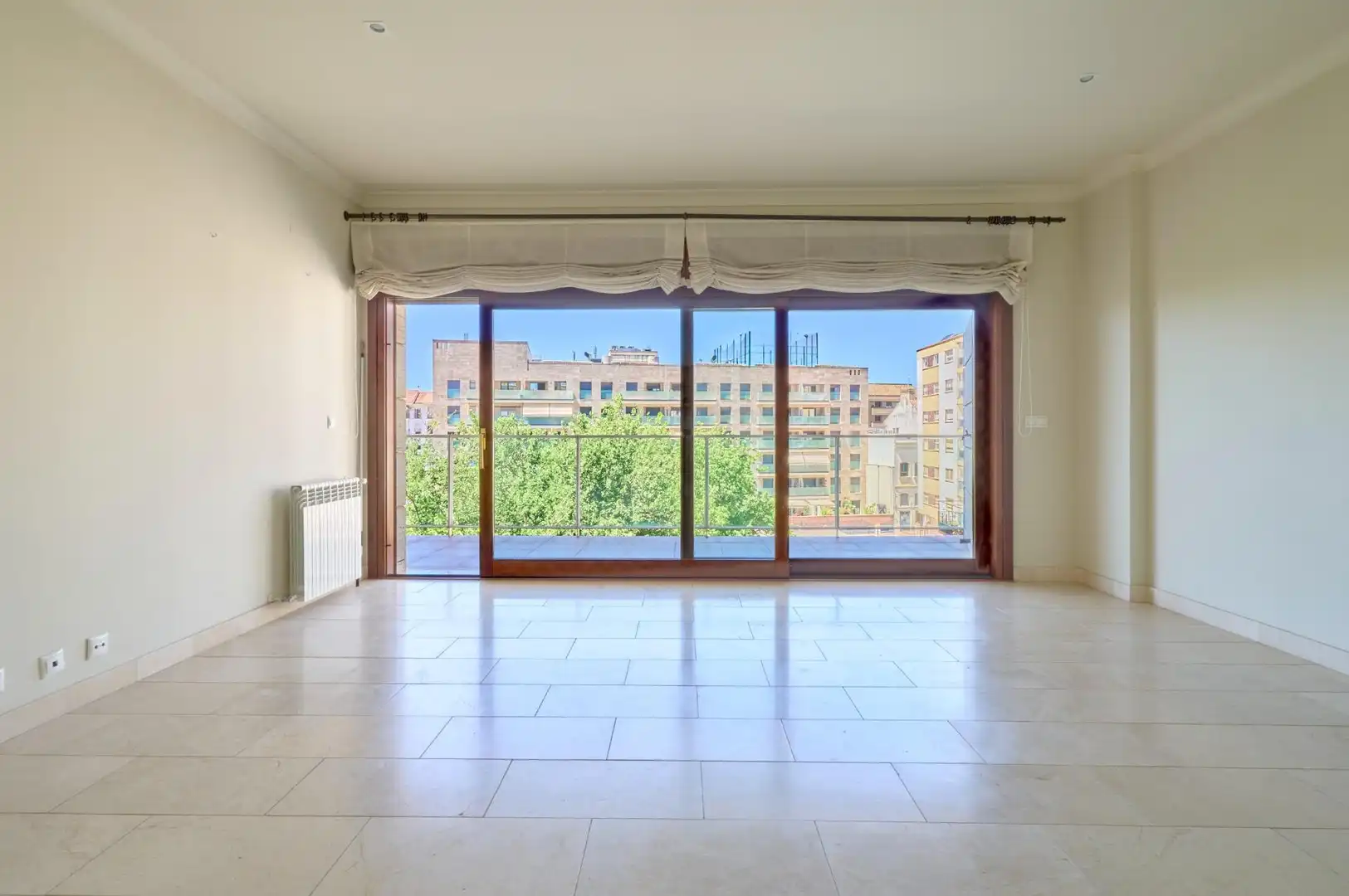 Wohnzimmer von Wohnung zur Miete in Jerez de la Frontera mit Klimaanlage, Heizung und Terrasse