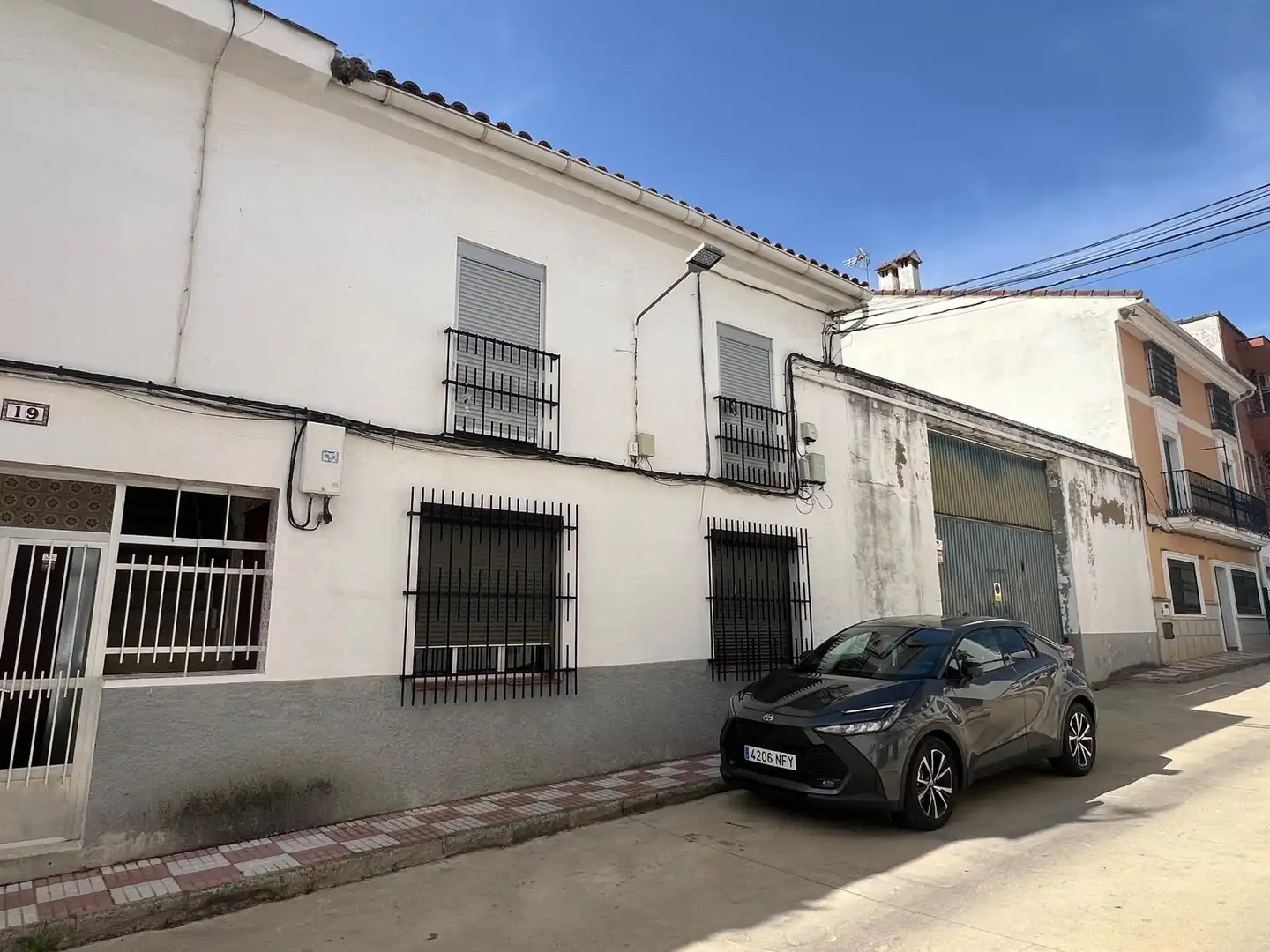 Exterior view of Houses for sale in Serradilla