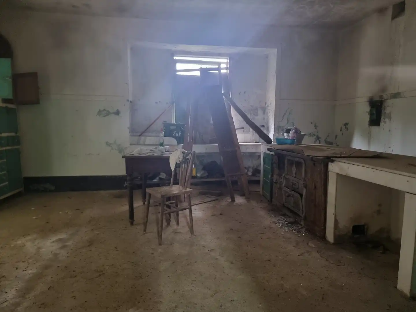 Cuina de Casa o xalet en venda en Boqueixón amb Jardí privat, Traster i Balcó